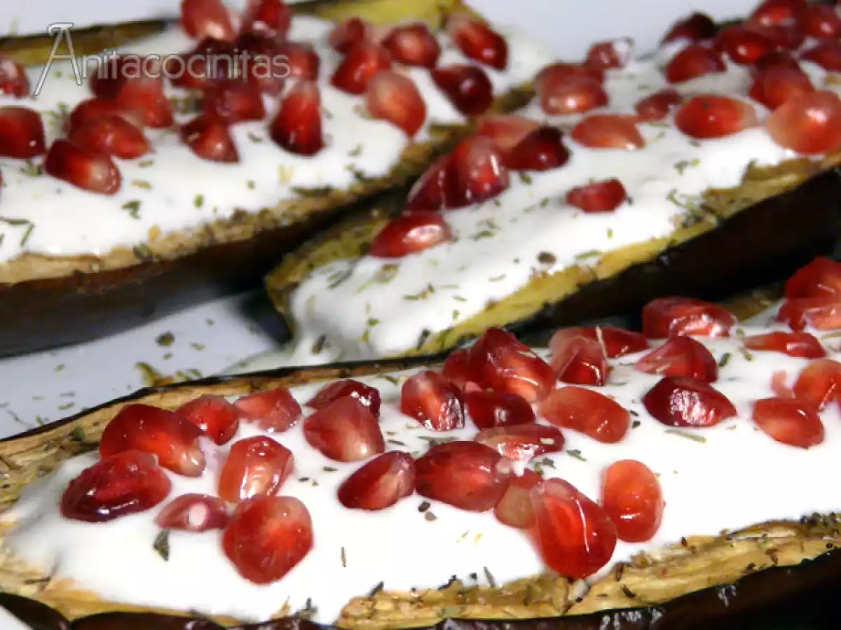 Berenjenas asadas con yogurt y granada - foto 3