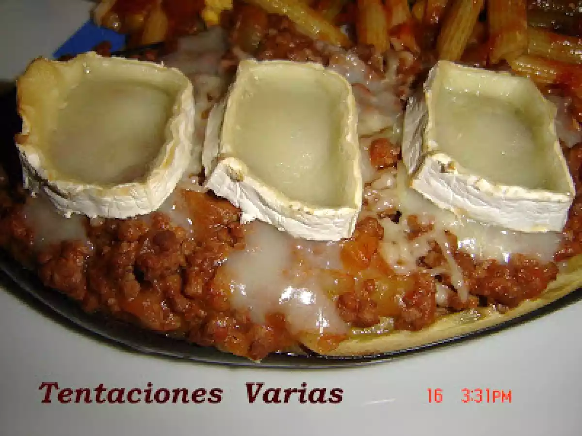 BERENJENAS CON CARNE Y QUESO DE CABRA