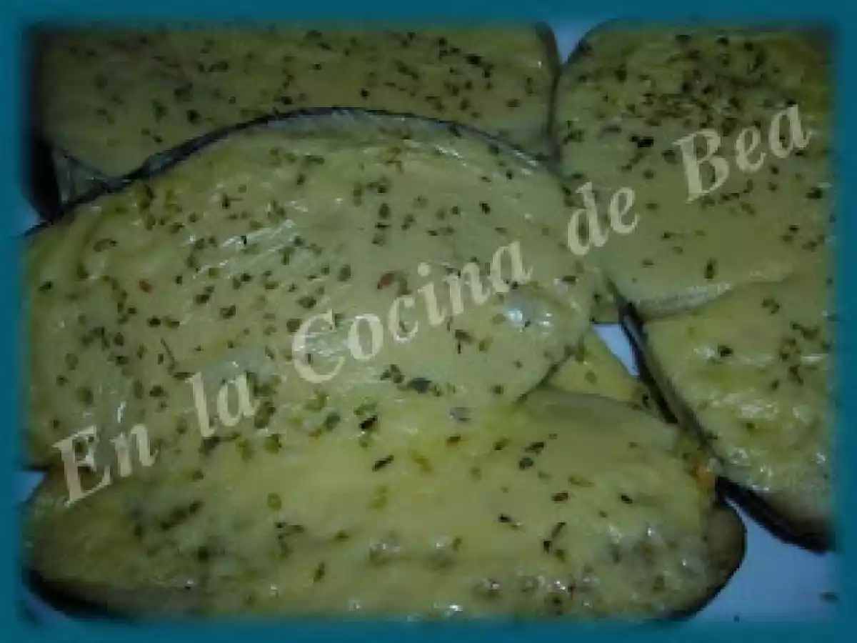Berenjenas con queso al microondas
