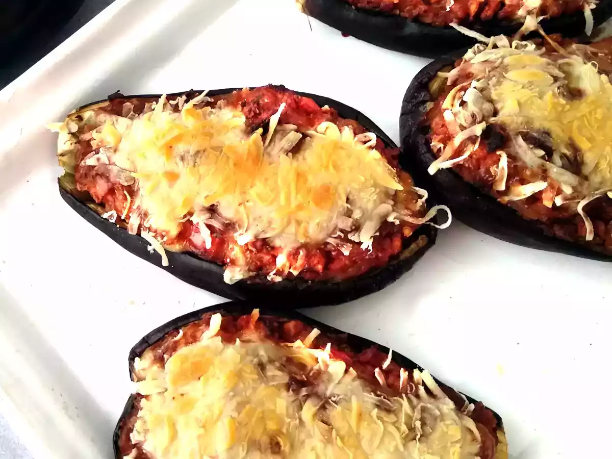 Berenjenas rellenas con soja texturizada {receta vegana}