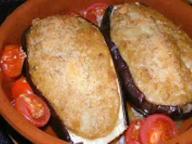 Berenjenas rellenas de abadejo con tomatitos