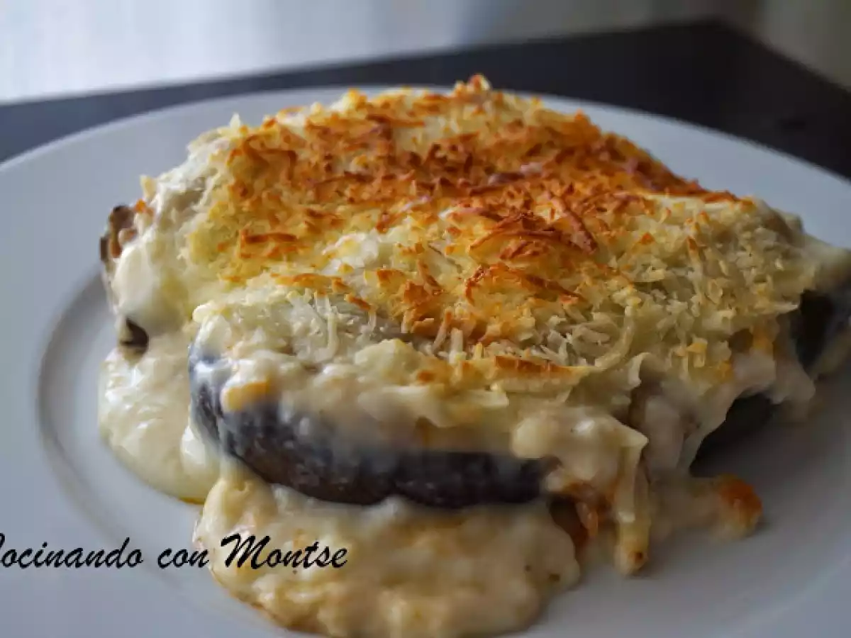 Berenjenas rellenas de verduras y champiñones