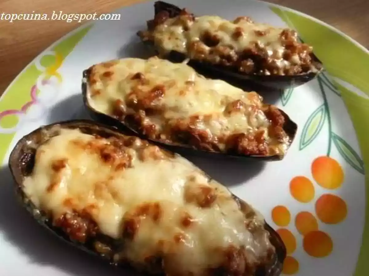 Berenjenas rellenas dos carnes