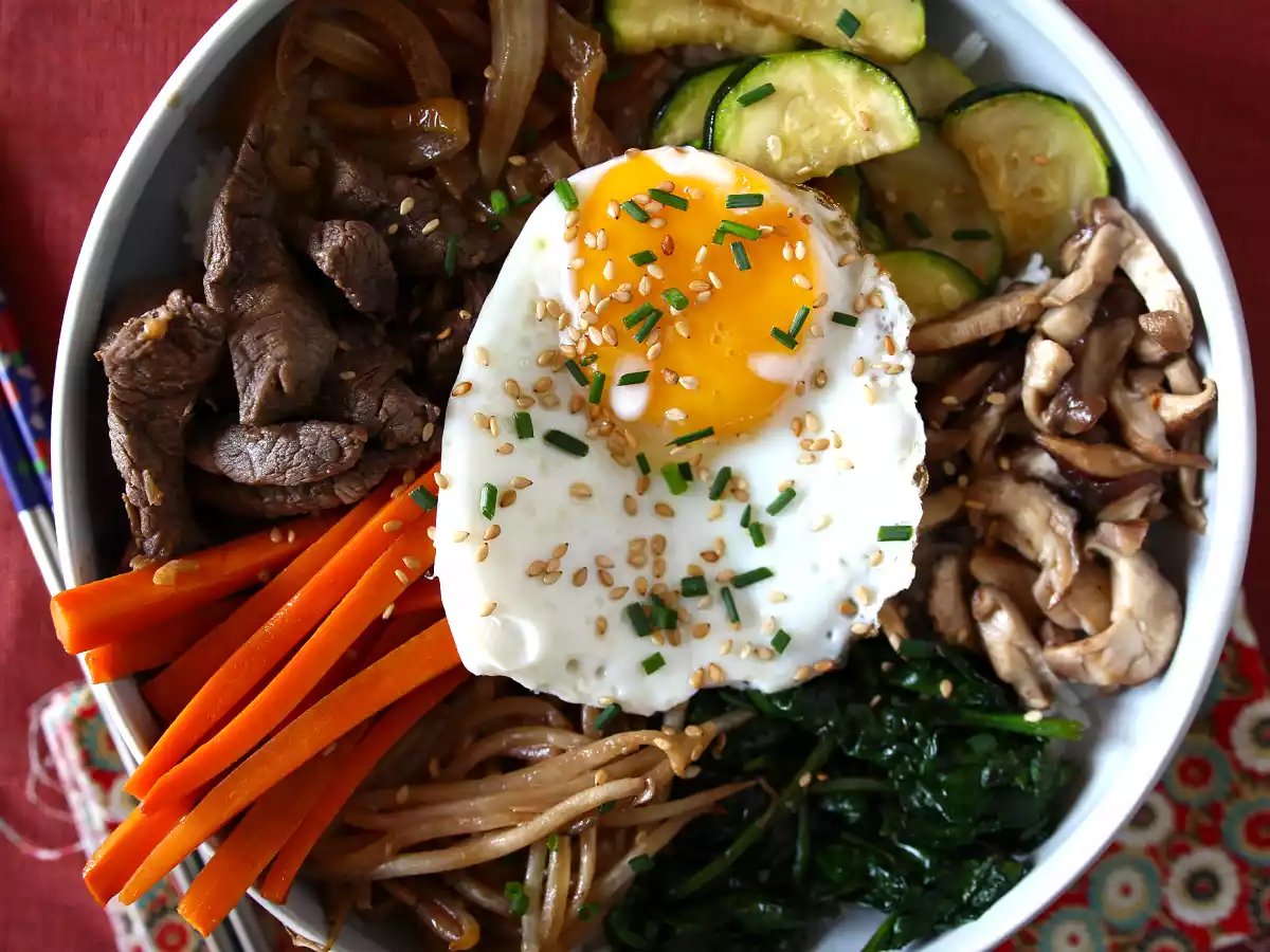 Bibimbap, plato tradicional coreano - foto 6