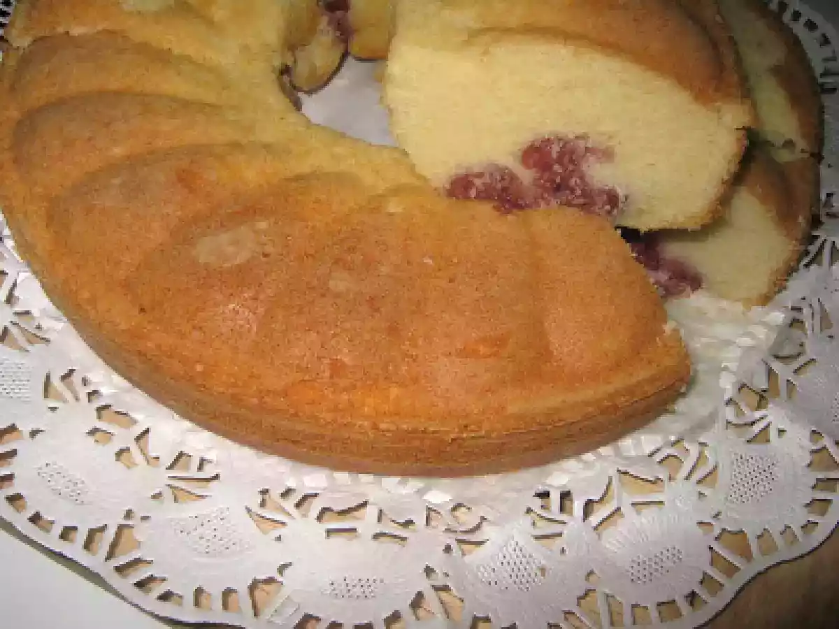 Bica gallega con cerezas