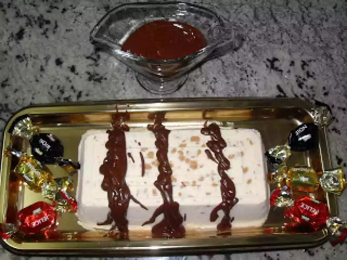 BISCUIT HELADO DE TURRÓN - foto 3