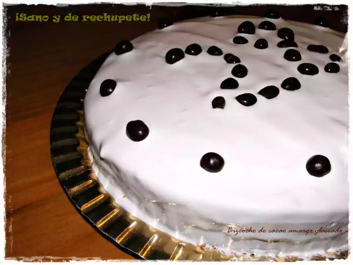 Bizcocho de cacao relleno de albaricoque y con glaseado de limón - foto 2