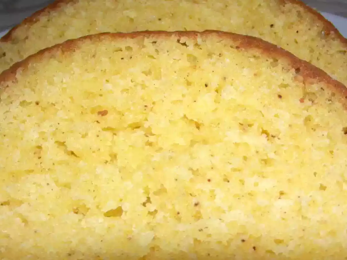 Bizcocho de canela con cobertura de chocolate con leche (paso a paso)