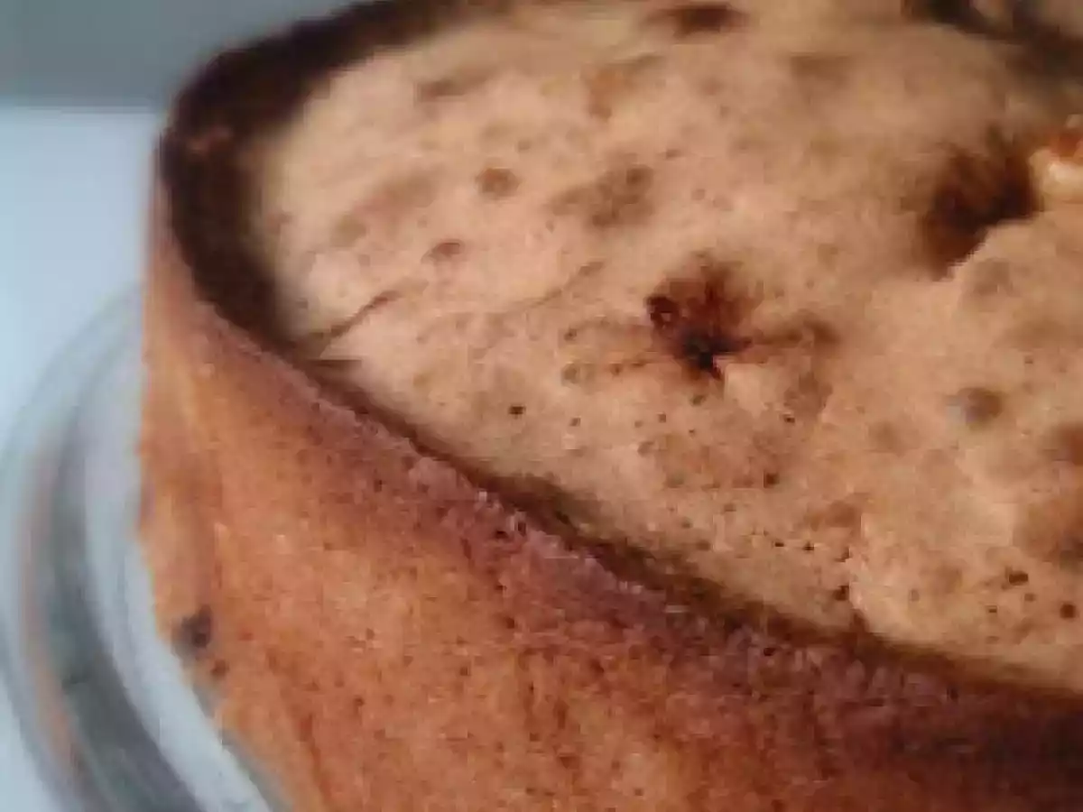 Bizcocho de cerezas y almendras