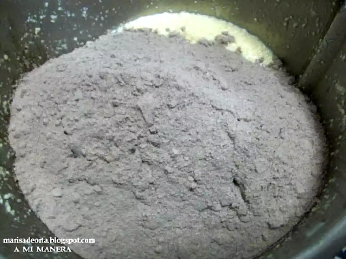 BIZCOCHO DE CHOCOLATE AL BRANDY - foto 7