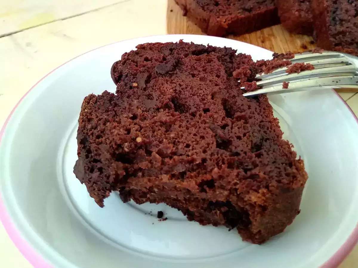 Bizcocho de chocolate, calabacín y plátano - foto 2