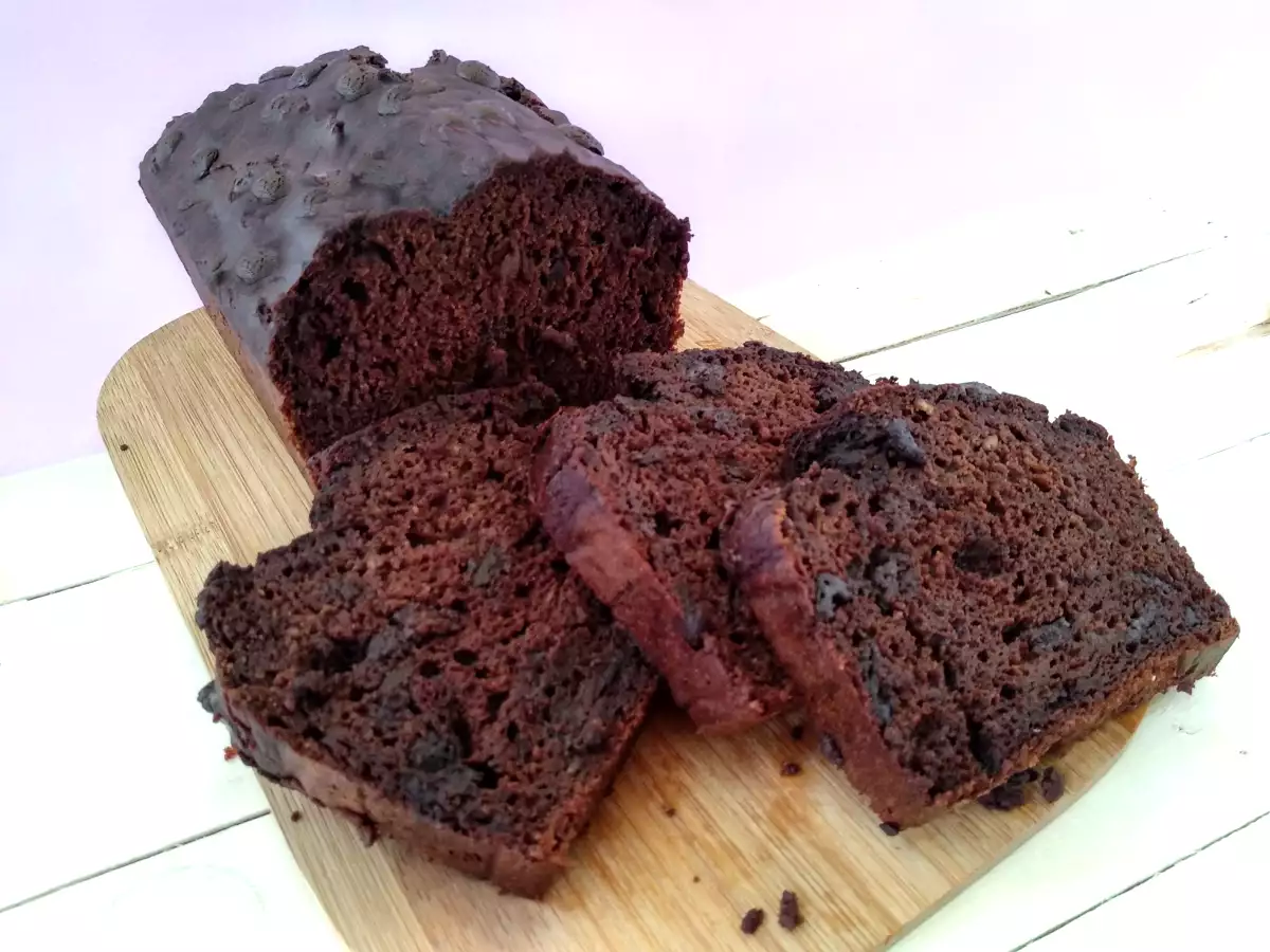 Bizcocho de chocolate, calabacín y plátano - foto 3