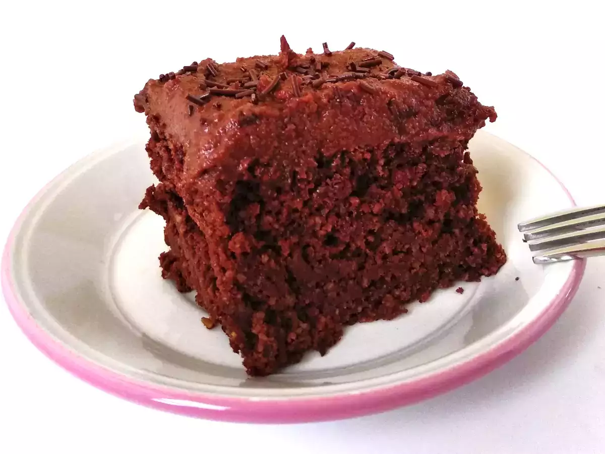 Bizcocho de chocolate con frosting {receta vegana y sin gluten} - foto 2