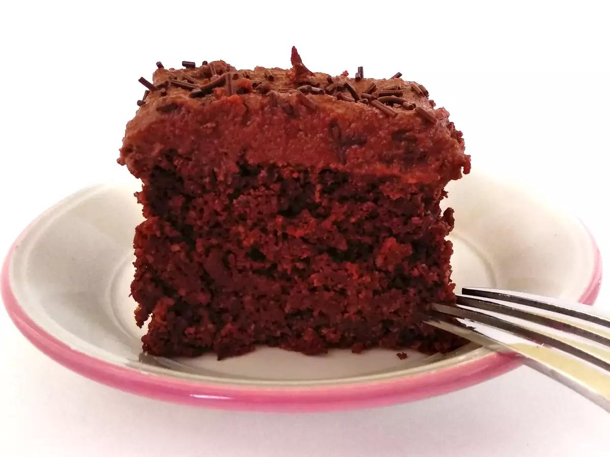 Bizcocho de chocolate con frosting {receta vegana y sin gluten} - foto 3