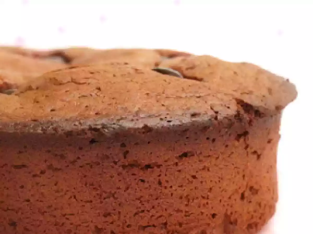 Bizcocho de chocolate y cerezas - foto 2