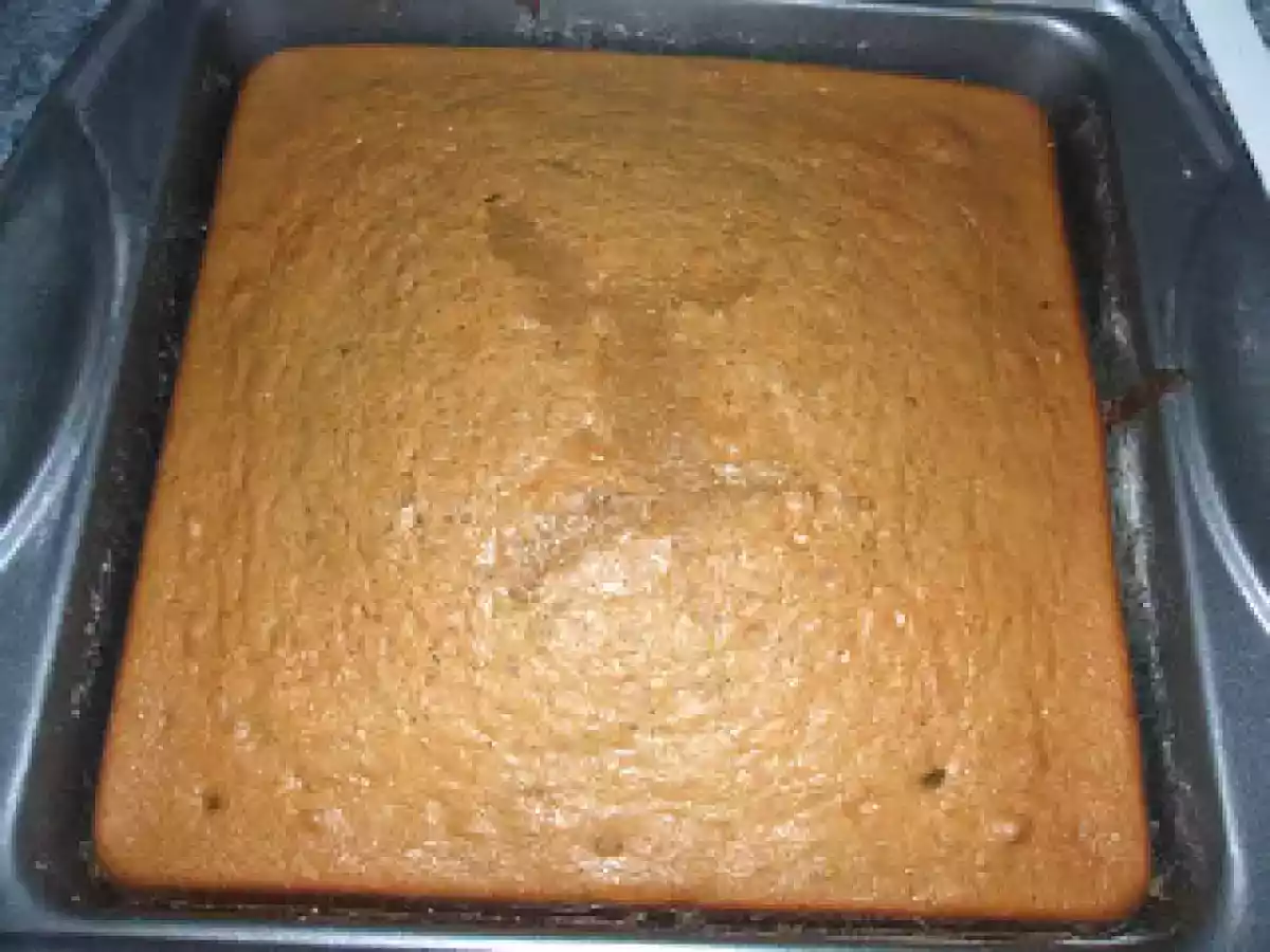 Bizcocho de chocolate y leche condensada