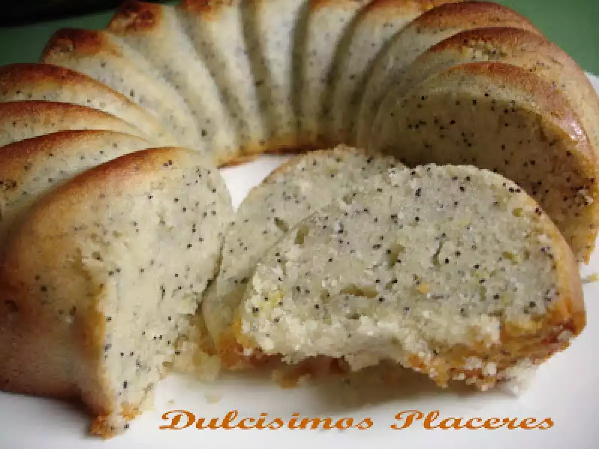 BIZCOCHO DE CLARAS CON SEMILLAS DE AMAPOLA - foto 2