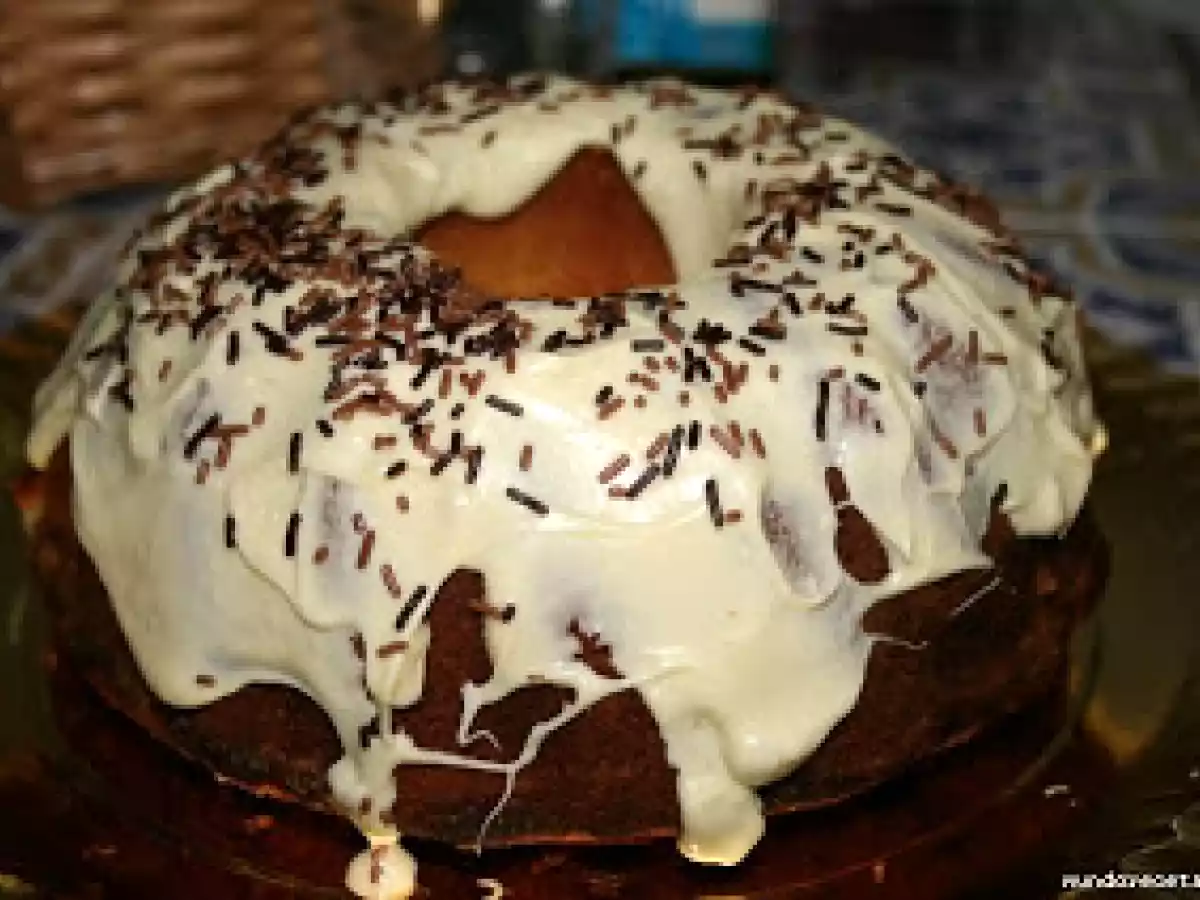 Bizcocho de coco con nueces y chocolate blanco