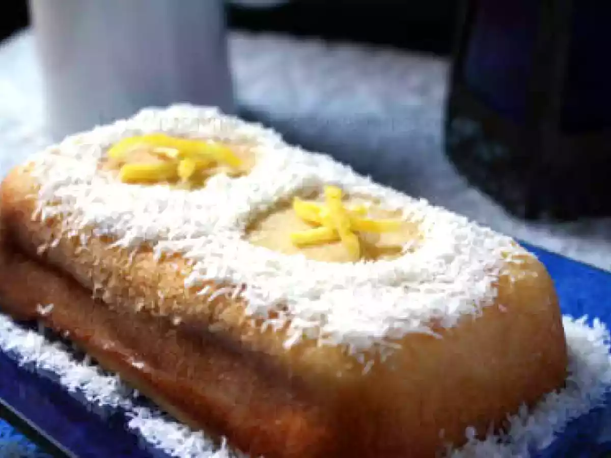 Bizcocho de coco y limón esponjoso