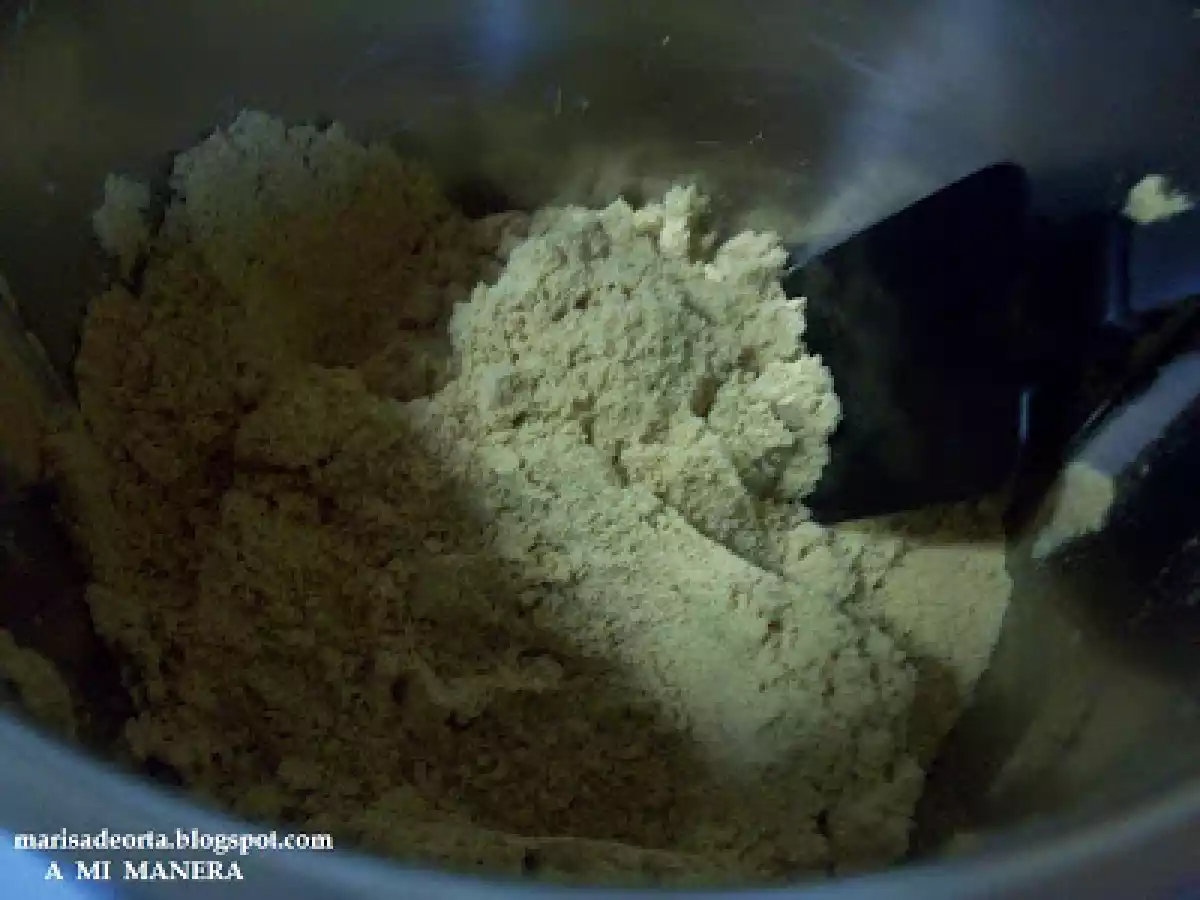 BIZCOCHO DE GALLETAS Y MANZANAS - foto 6