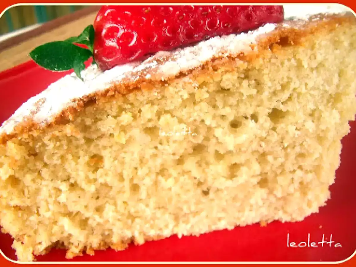 BIZCOCHO DE LIMÓN CON FRESAS - foto 2