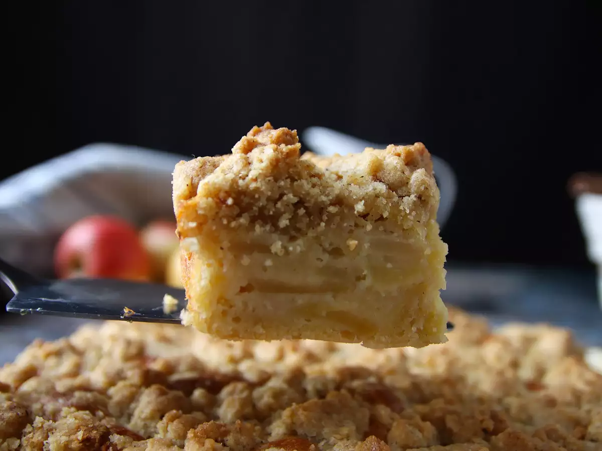 Bizcocho de manzana y canela con streusel crujiente de almendras - foto 3