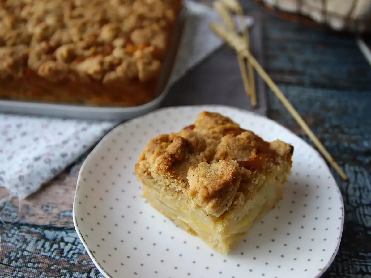 Bizcocho de manzana y canela con streusel crujiente de almendras - foto 4