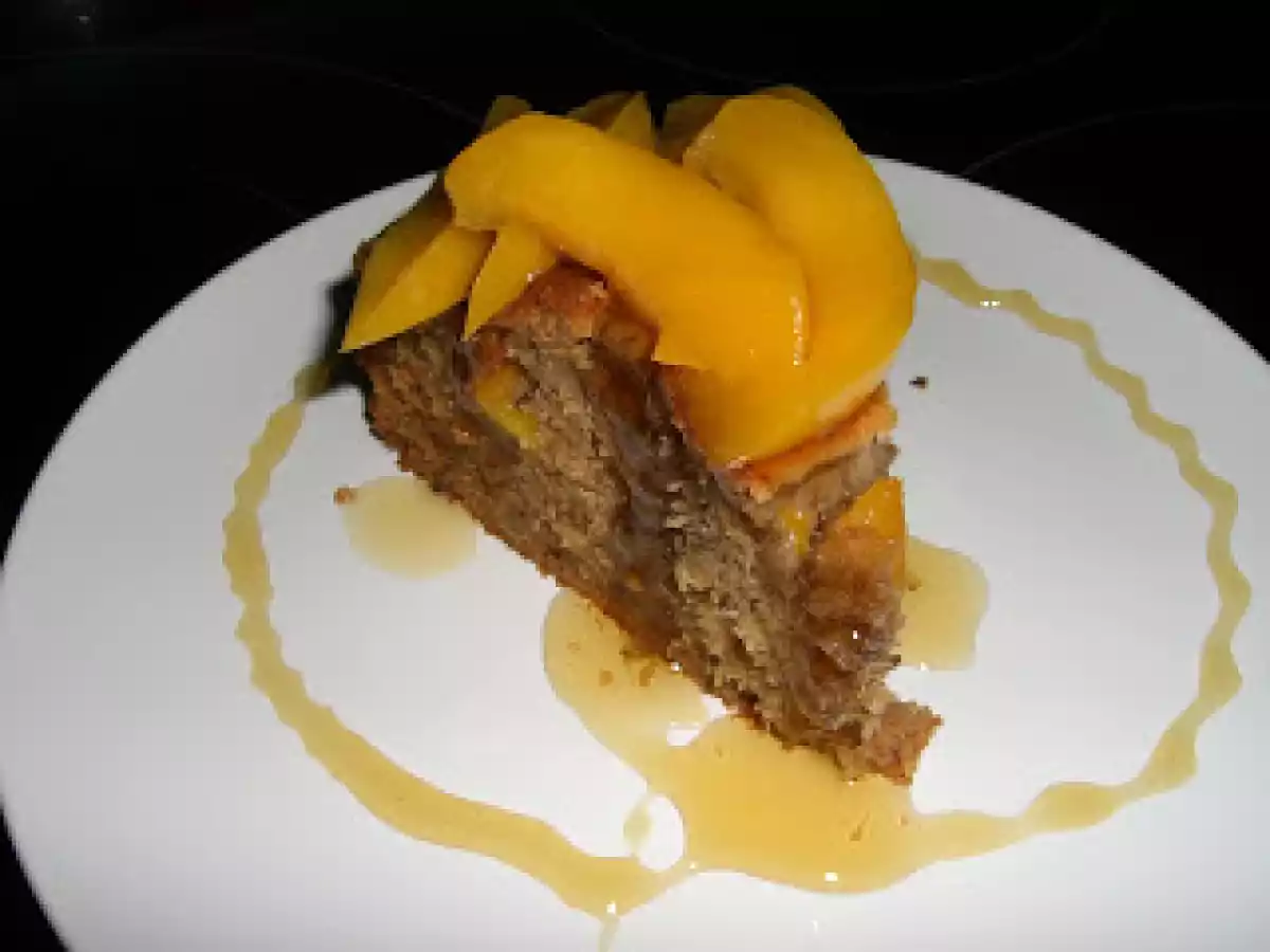 BIZCOCHO DE MELOCOTON, NUECES Y MIEL - foto 2