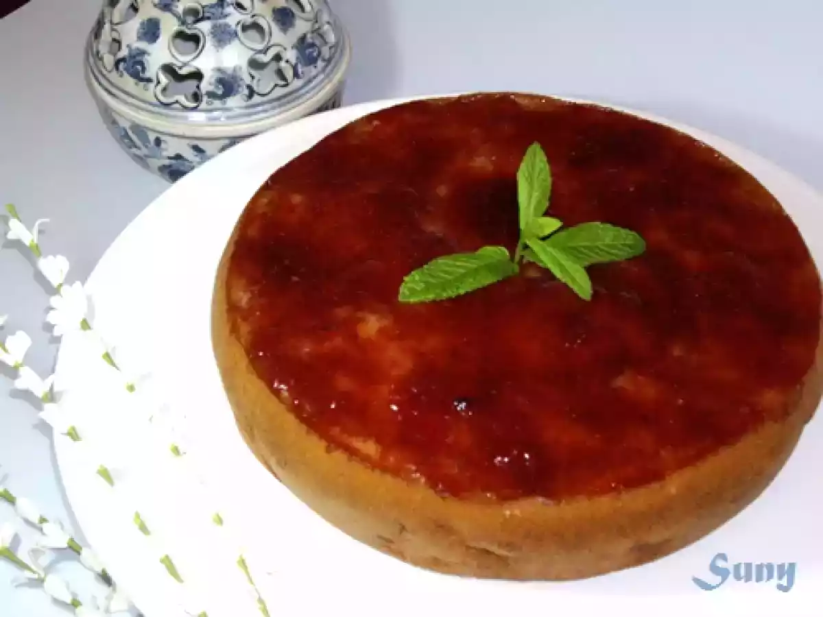 BIZCOCHO DE PERAS Y COCO CON MERMELADA DE FRESA (FC)