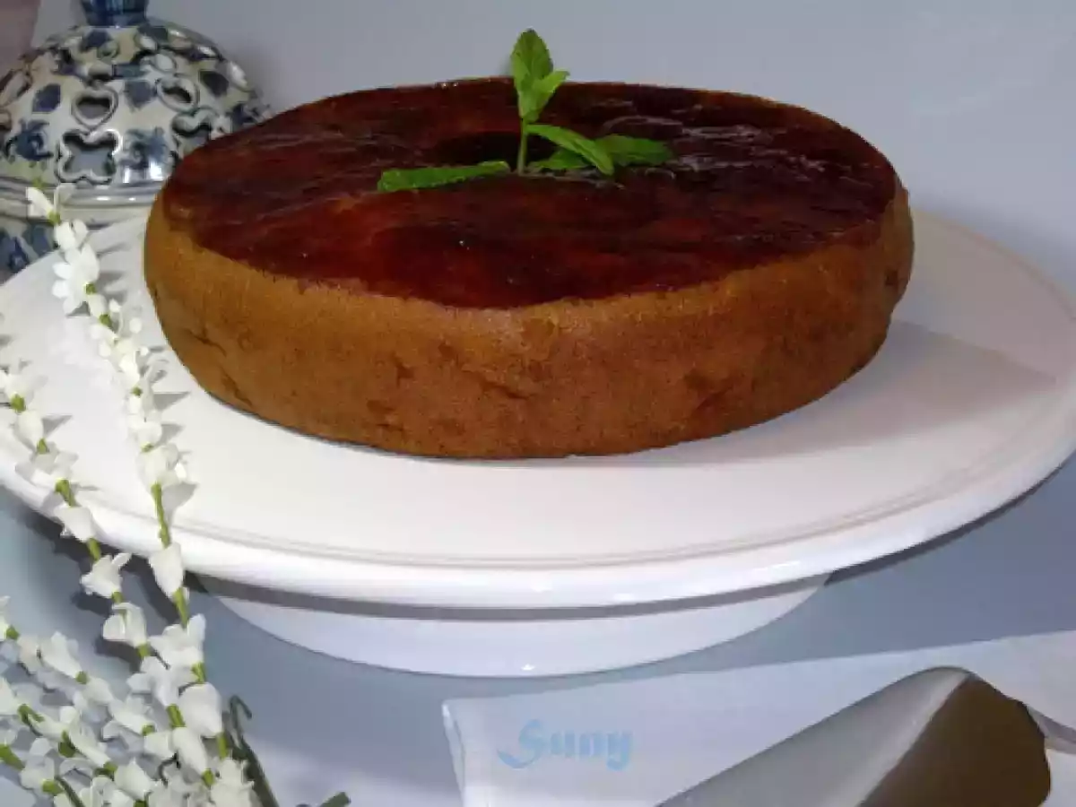 BIZCOCHO DE PERAS Y COCO CON MERMELADA DE FRESA (FC) - foto 2