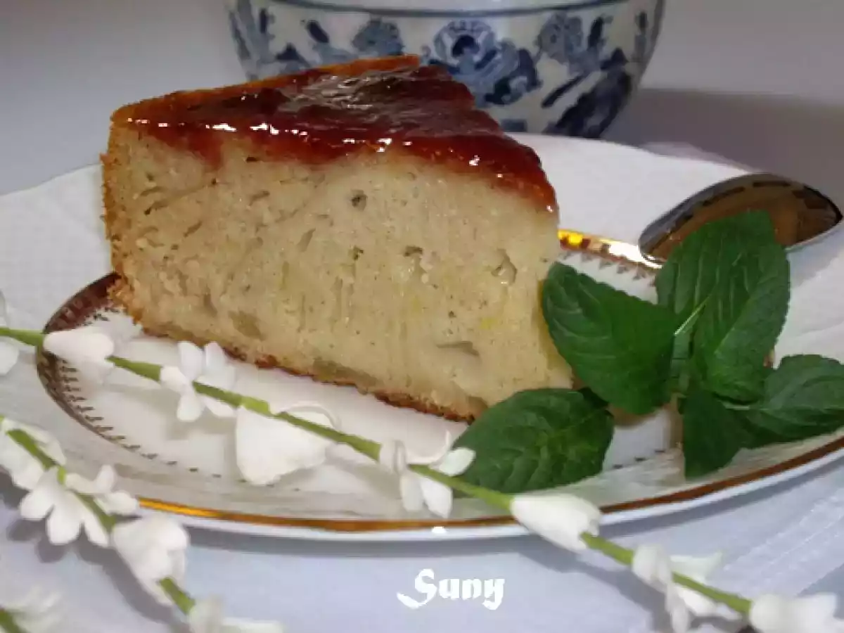 BIZCOCHO DE PERAS Y COCO CON MERMELADA DE FRESA (FC) - foto 4