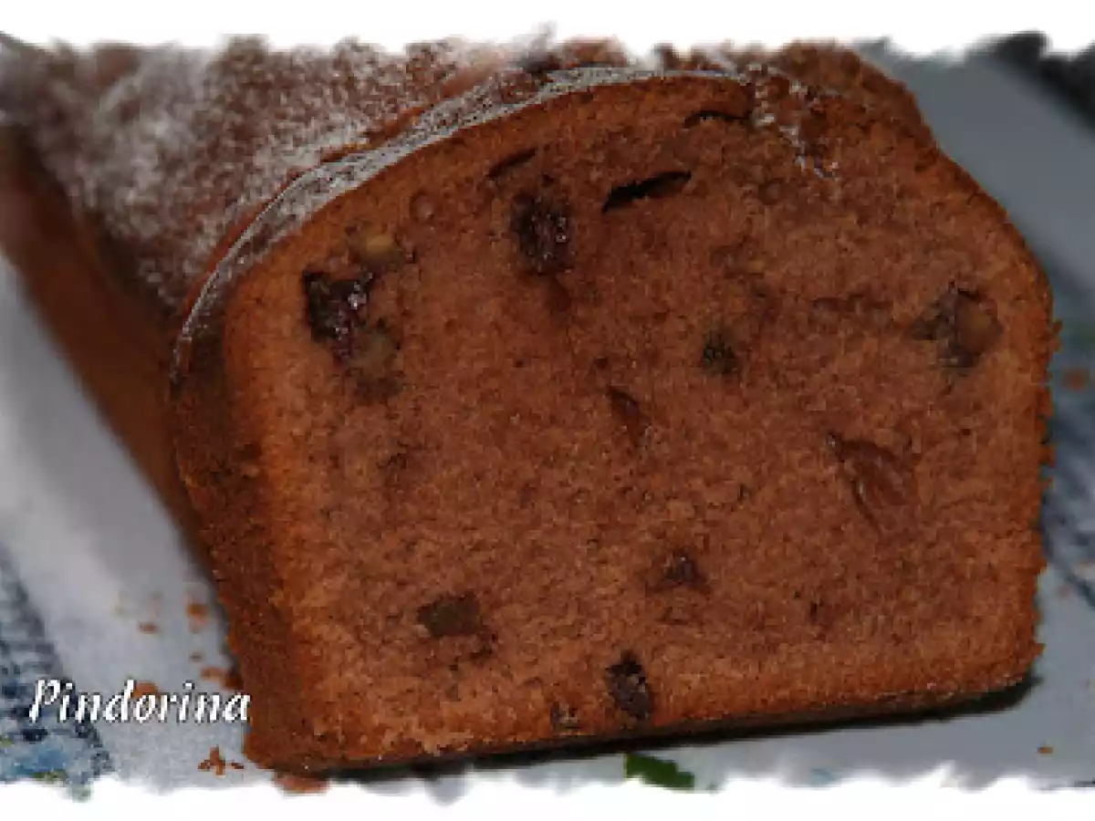 Bizcocho de plátano, nueces y chocolate.