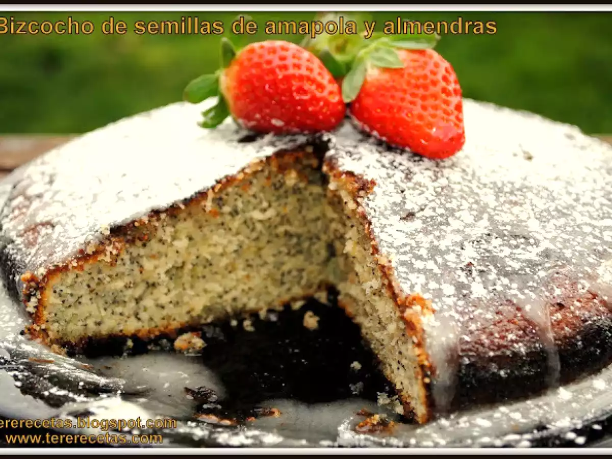 Bizcocho de semillas de amapola y almendras.
