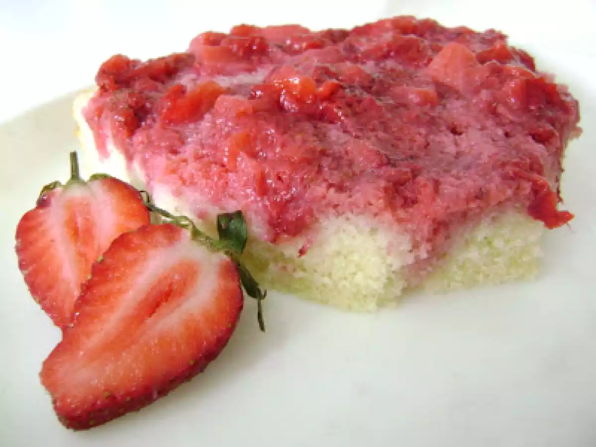 BIZCOCHO DE VAINILLA Y FRESA