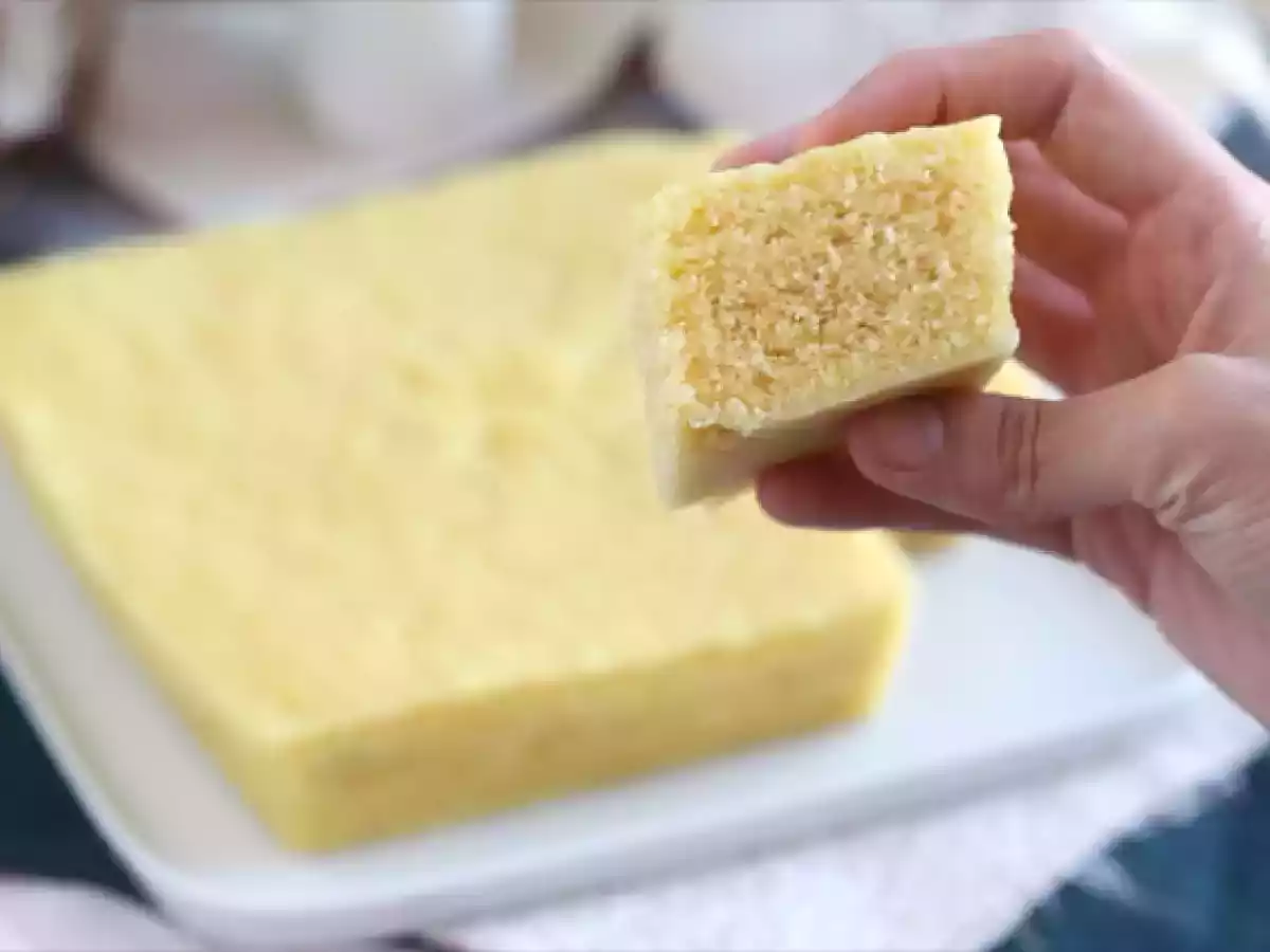 Bizcocho de yogur al microondas en 10 min - foto 2