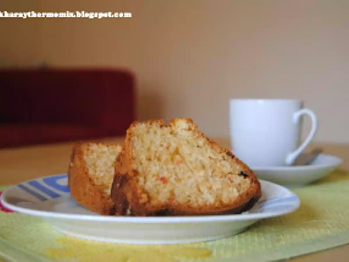 Bizcocho de yogur con frutas deshidratadas