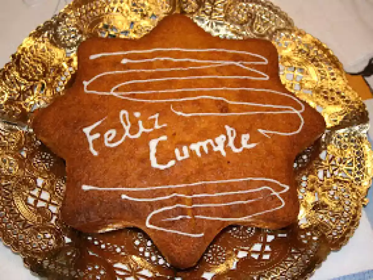 BIZCOCHO DE ZANAHORIAS CON ALMENDRAS