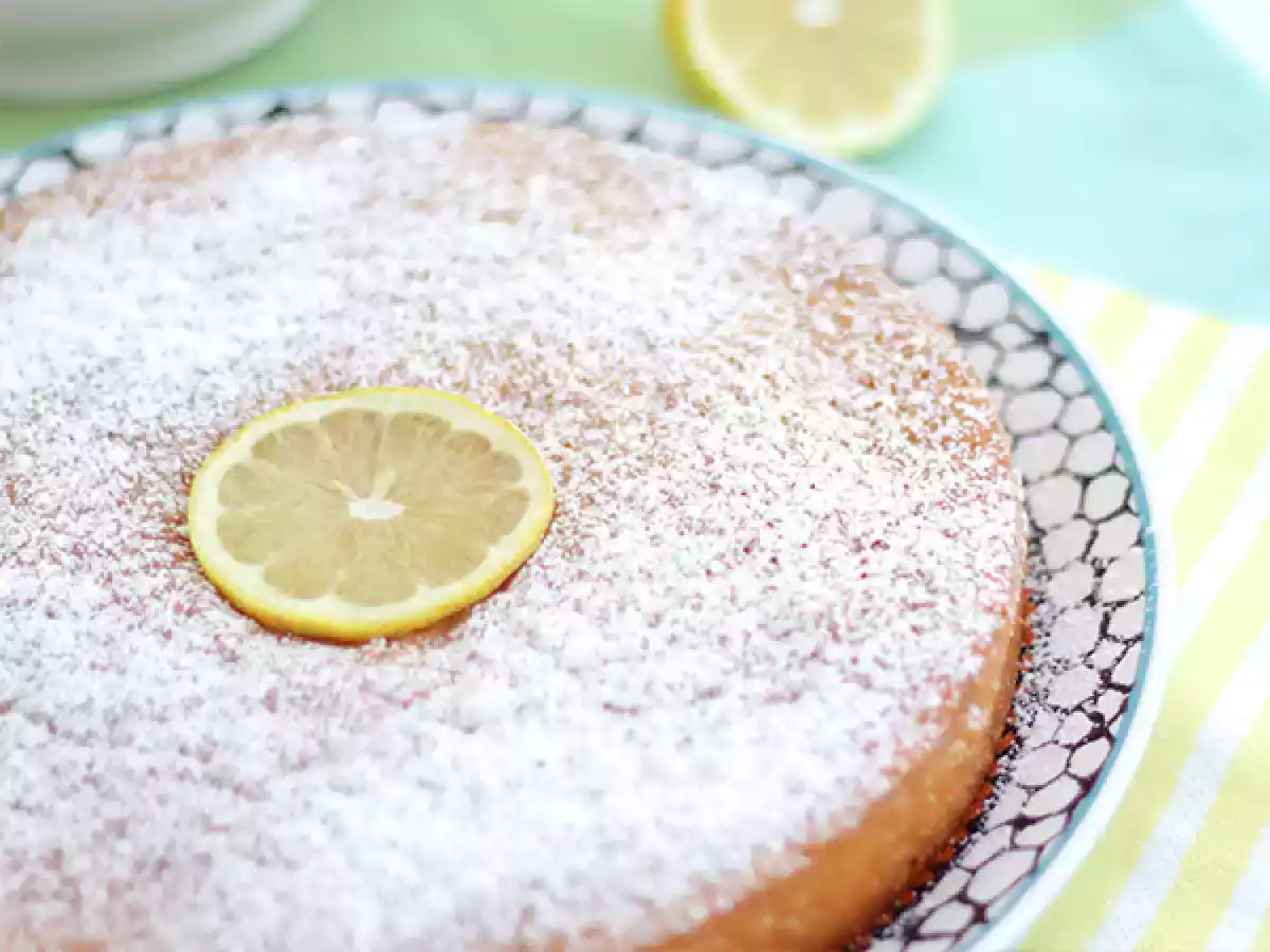 Bizcocho esponjoso de limón sencillo - foto 3