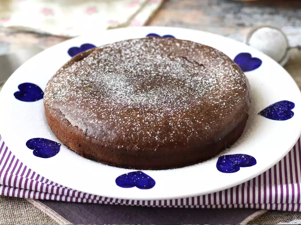 Bizcocho fondant de chocolate proteico: fácil, intenso y jugoso - foto 3