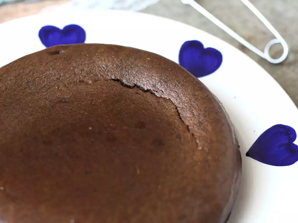 Bizcocho fondant de chocolate proteico: fácil, intenso y jugoso - foto 8