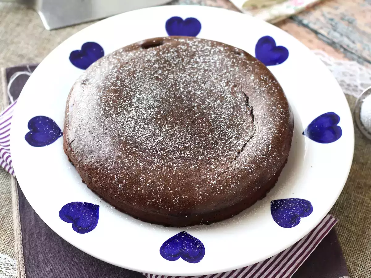 Bizcocho fondant de chocolate proteico: fácil, intenso y jugoso - foto 9