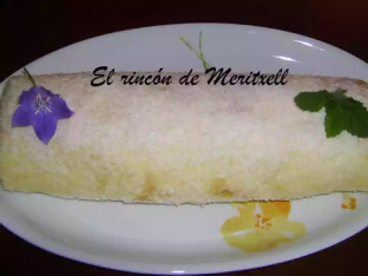 Bizcocho genovés relleno de nata