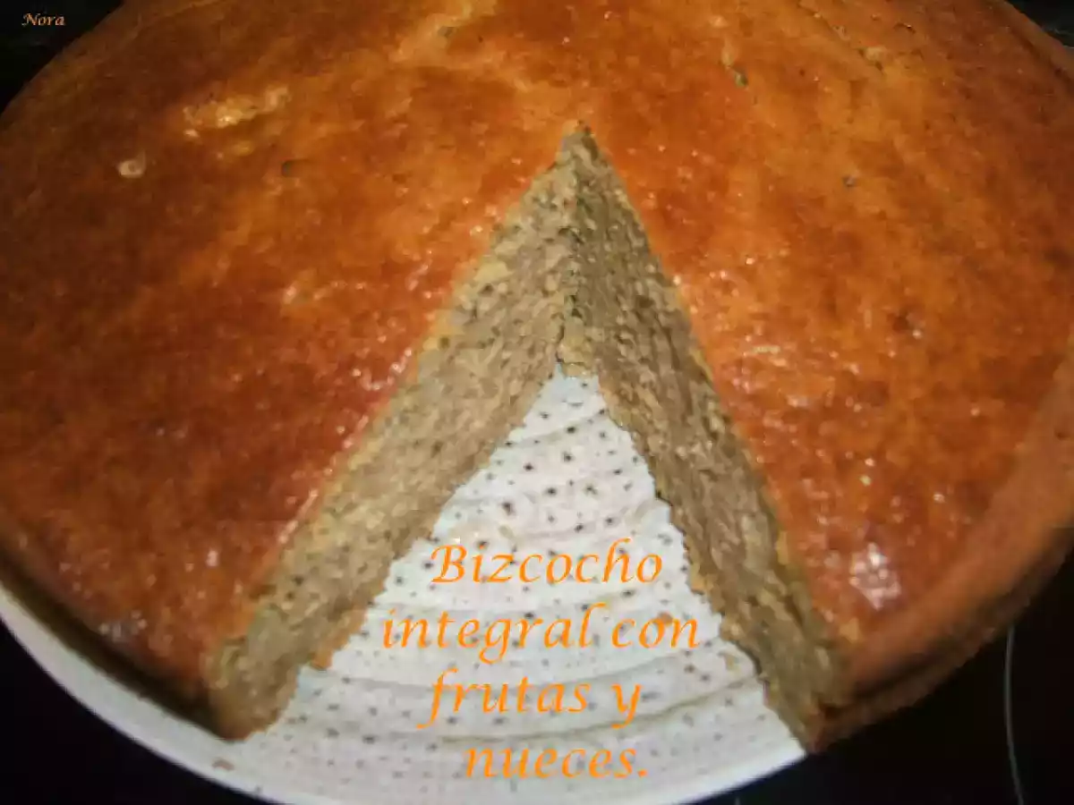Bizcocho integral con frutas y nueces. - foto 2