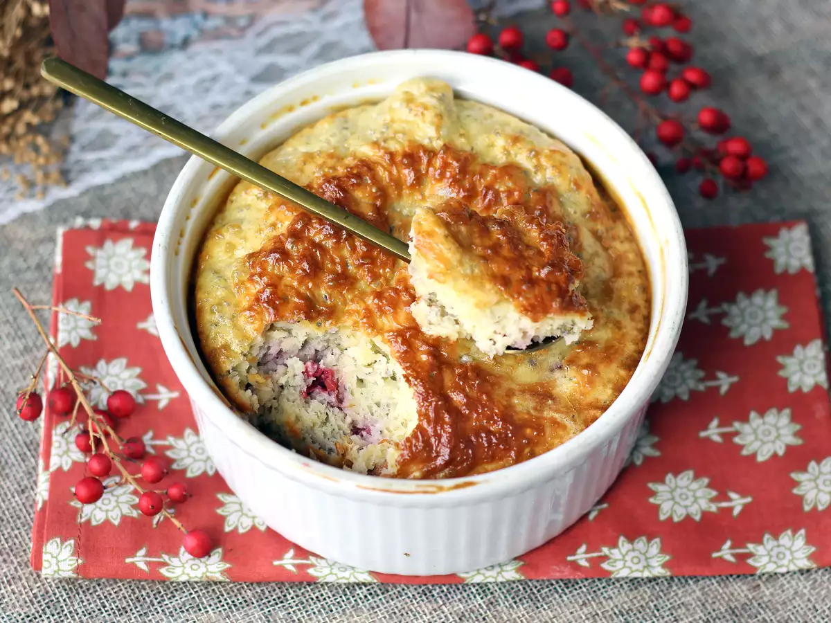 Bizcocho proteico de frutos rojos, facilísimo - foto 4