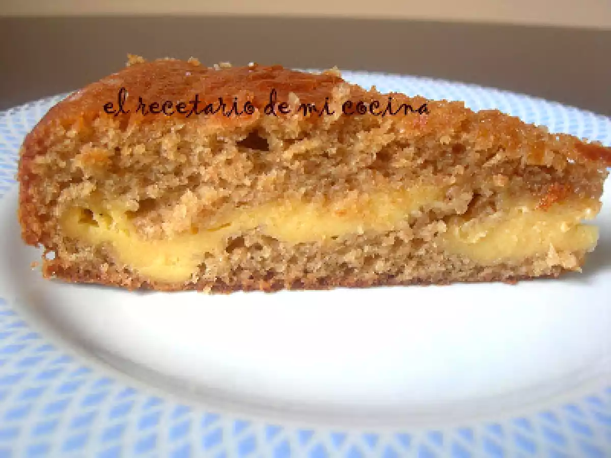 BIZCOCHO RELLENO DE CREMA - foto 2