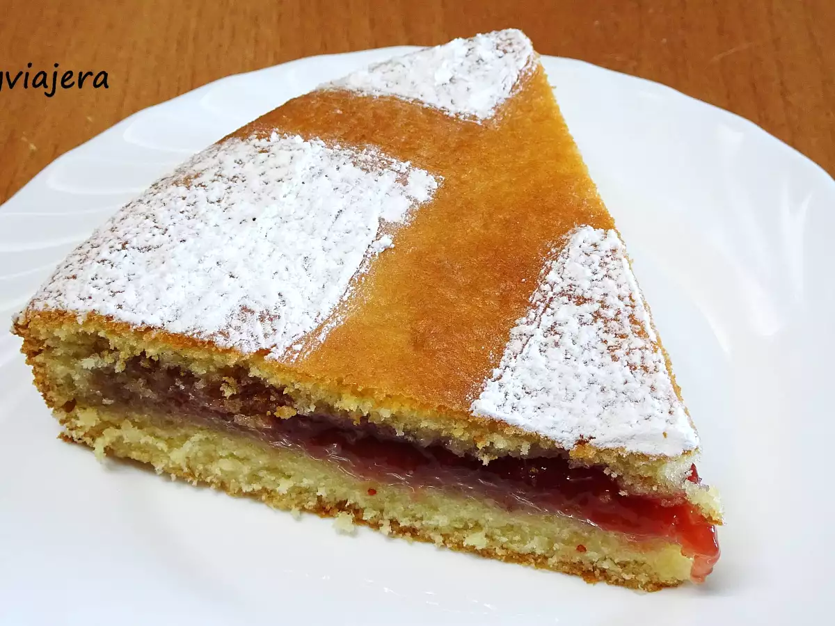 Bizcocho relleno de fresa o torta vertida de fresa - foto 3