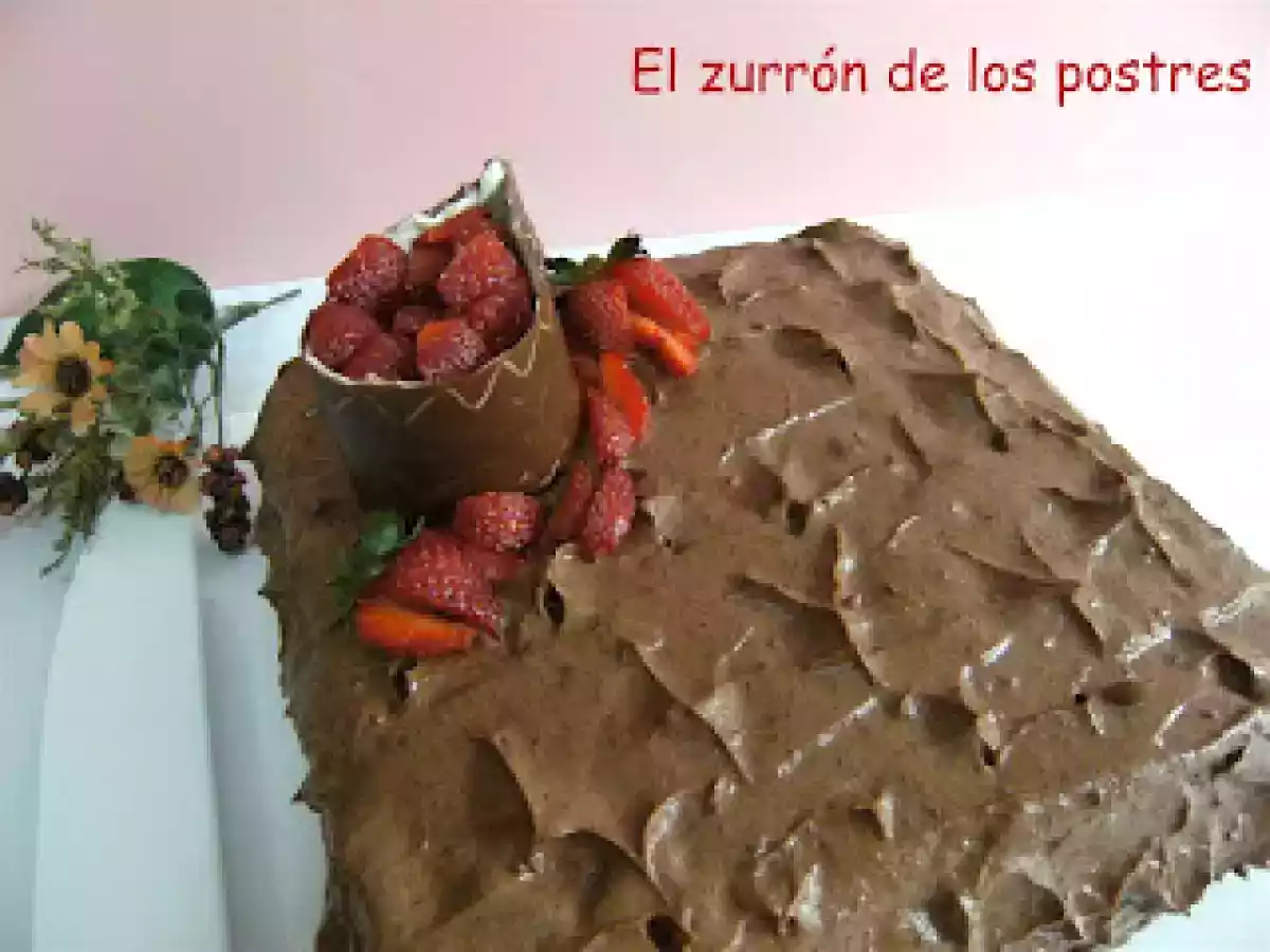 Bizcocho Sacher con Trufa y Frutas del Bosque