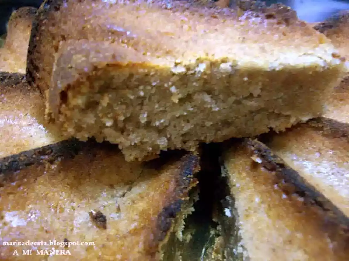 BIZCOCHO SUECO DE CLAVO Y CANELA - foto 2