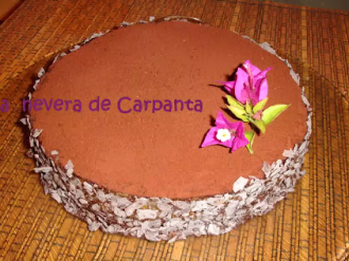 BIZCOMELOCHO ( Bizcocho con melocoton y chocolate)