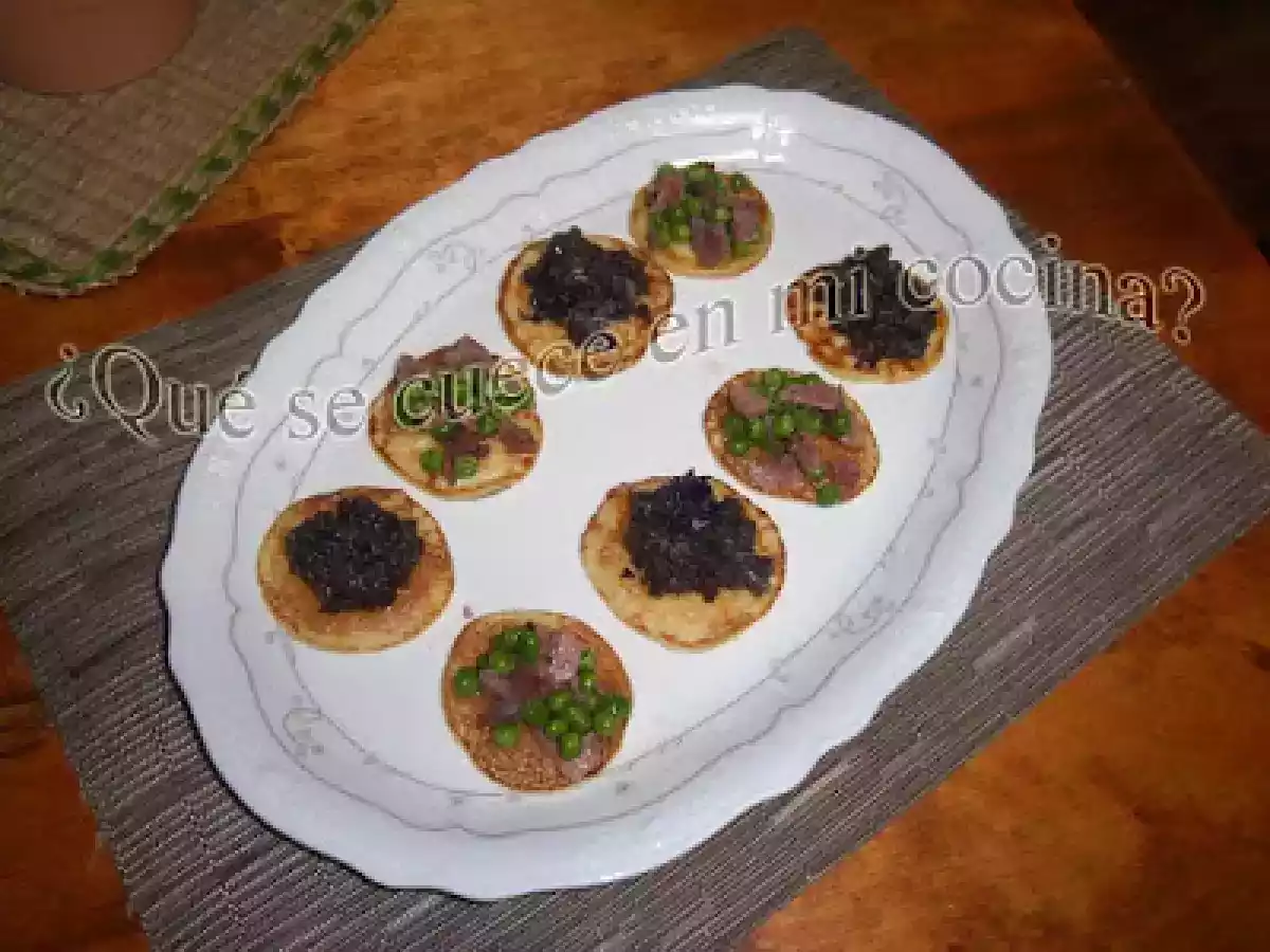 BLINIS DE PATATA CON GUARNICIÓN.